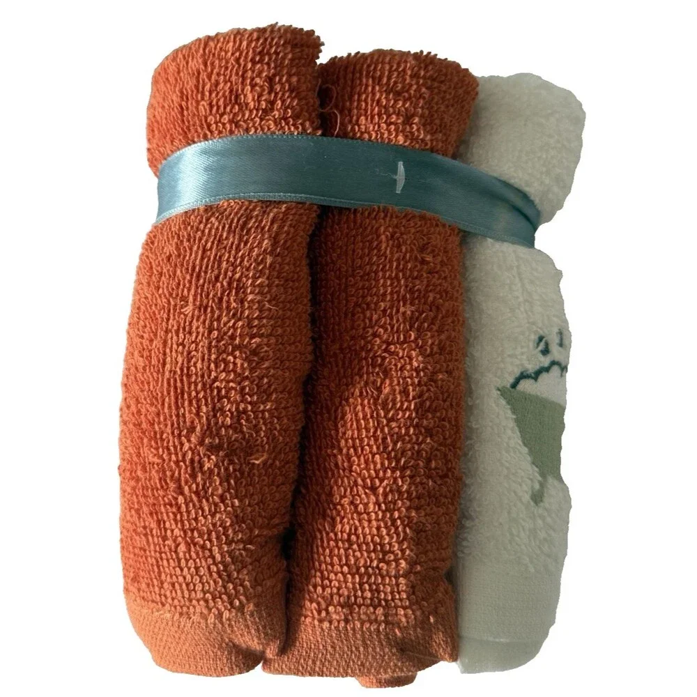 Embroidered Bathtub Love Washcloths Facecloths Set of 5 Rust White
